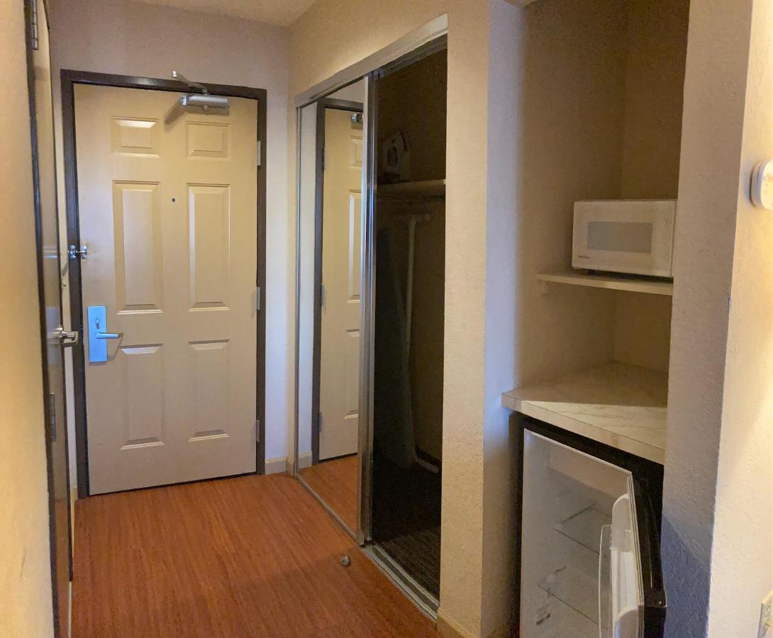La Quinta By Wyndham Davis Hotell Eksteriør bilde