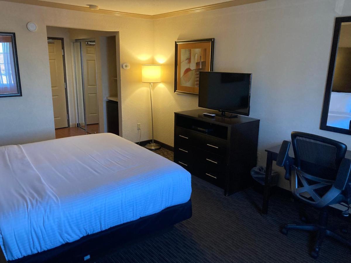 La Quinta By Wyndham Davis Hotell Eksteriør bilde