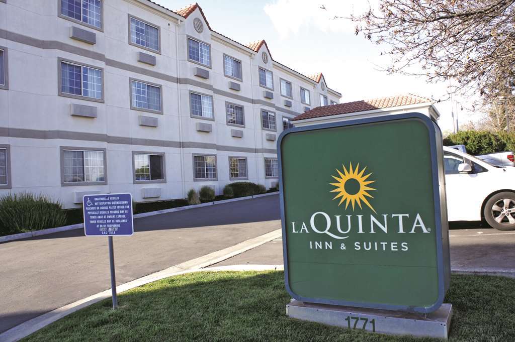 La Quinta By Wyndham Davis Hotell Eksteriør bilde